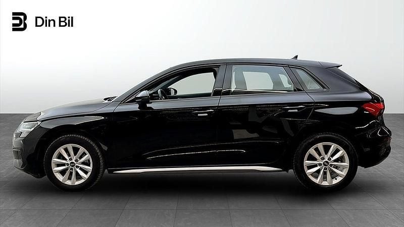 Begagnad Audi A3 Sportback Proline 150 HK (110 kW) 2022 Svart Halvkombi