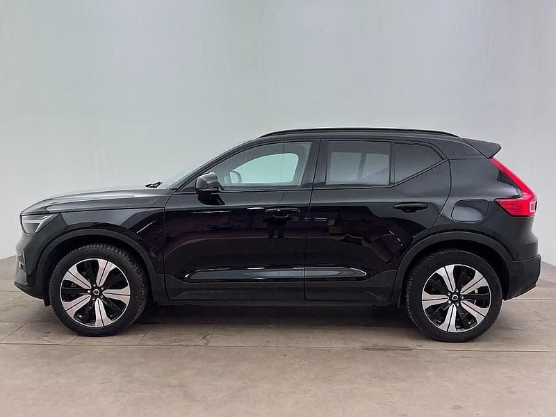 Begagnad Volvo XC40 Single Motor 185 kW (252 HK) 2023 Svart SUV