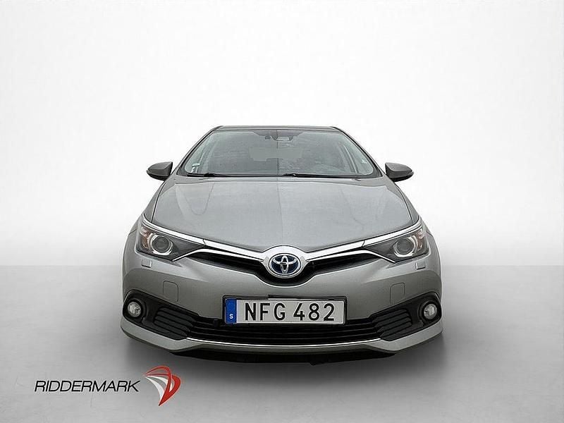 Begagnad Toyota Auris 2016 Grå