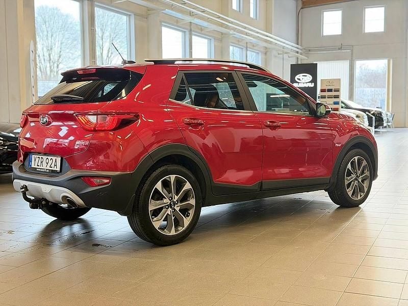 Begagnad Kia Stonic Advance 120 HK (88 kW) 2019 Röd SUV