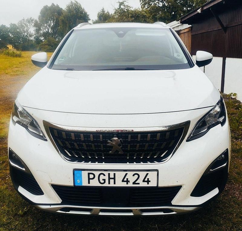 Vit Begagnad 2017 Peugeot 3008 Allure SUV | 156 000 kr (Marknadspris) - Bild 1/4