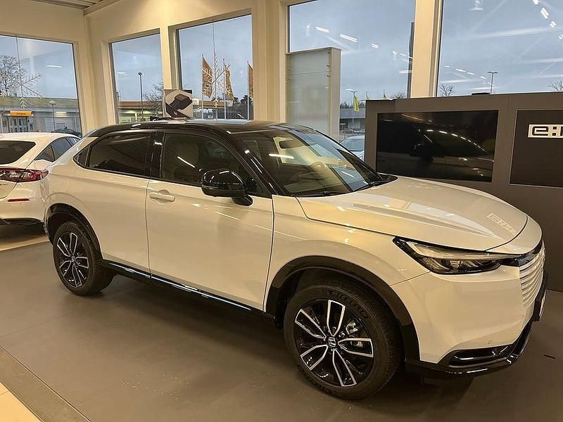 Vit Begagnad 2024 Honda HR-V Advance SUV | 419 800 kr - Bild 1/4