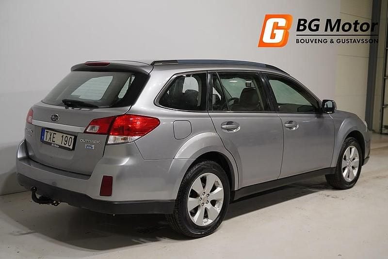 Begagnad Subaru Outback 150 HK (110 kW) 2009 Grå SUV