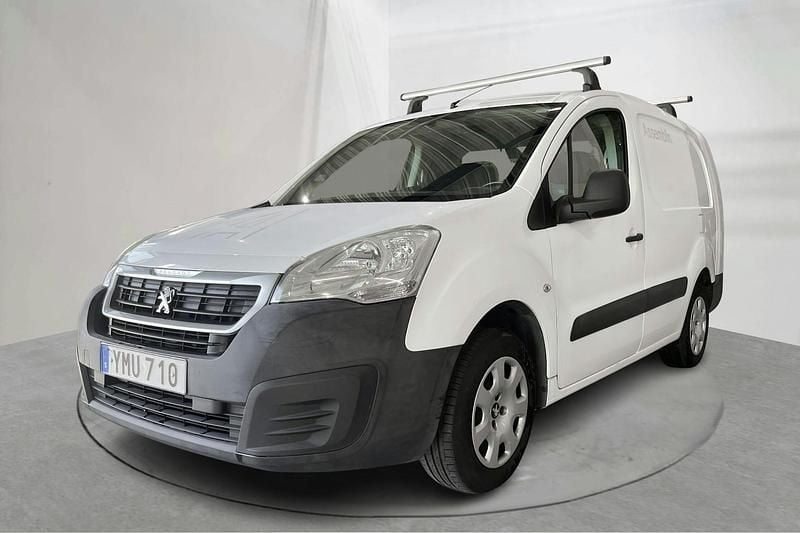 Vit Begagnad 2017 Peugeot Partner Minibuss | 79 000 kr (Marknadspris) - Bild 1/4
