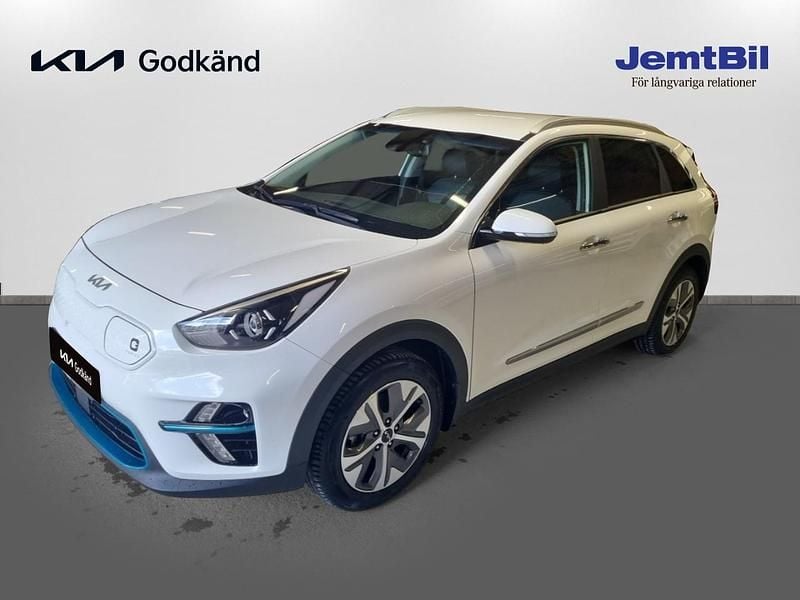 Vit Begagnad 2022 Kia e-Niro SUV | 279 000 kr (Superpris) - Bild 1/4