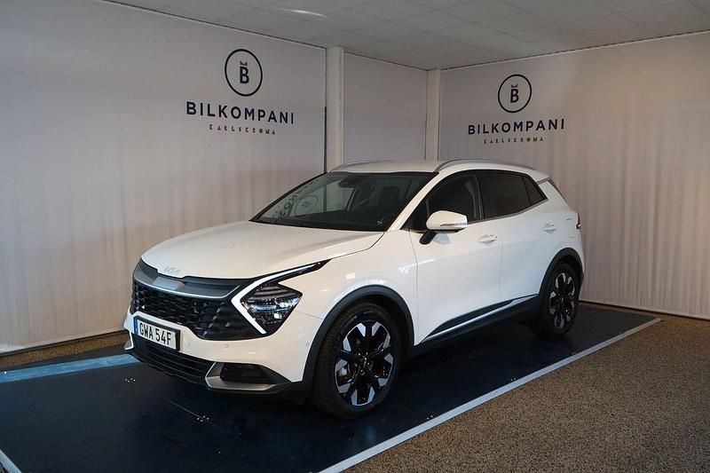 Vit Begagnad 2024 Kia Sportage 2 SUV | 399 800 kr (Marknadspris) - Bild 1/4