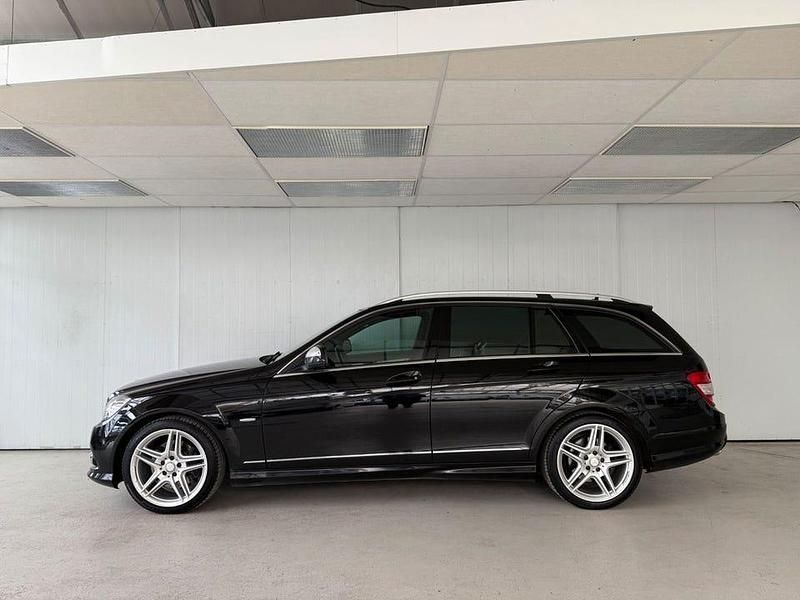 Begagnad Mercedes C320 Avantgarde 225 HK (165 kW) 2008 Svart Kombi