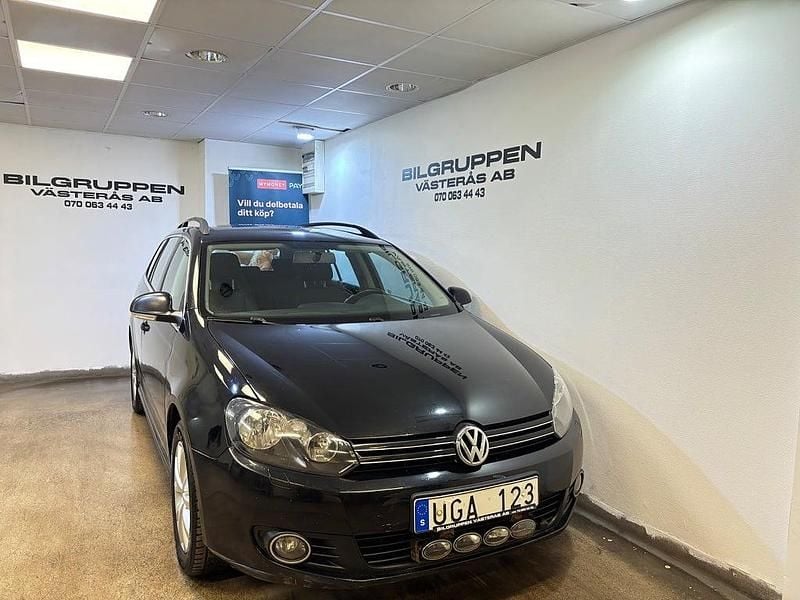Begagnad VW Golf 102 HK (75 kW) 2010 Svart Kombi
