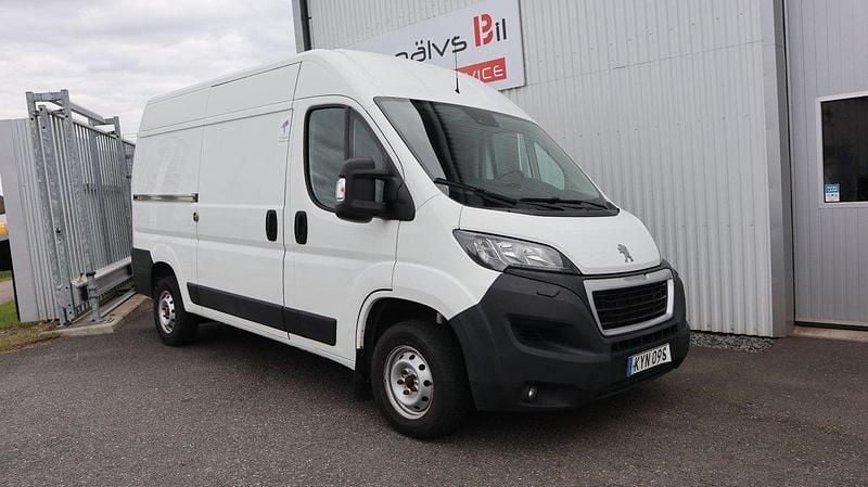 Vit Begagnad 2020 Peugeot Boxer Van | 154 500 kr (Superpris) - Bild 1/4