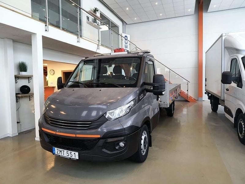 Begagnad Iveco Daily 156 HK (114 kW) 2019 Vit