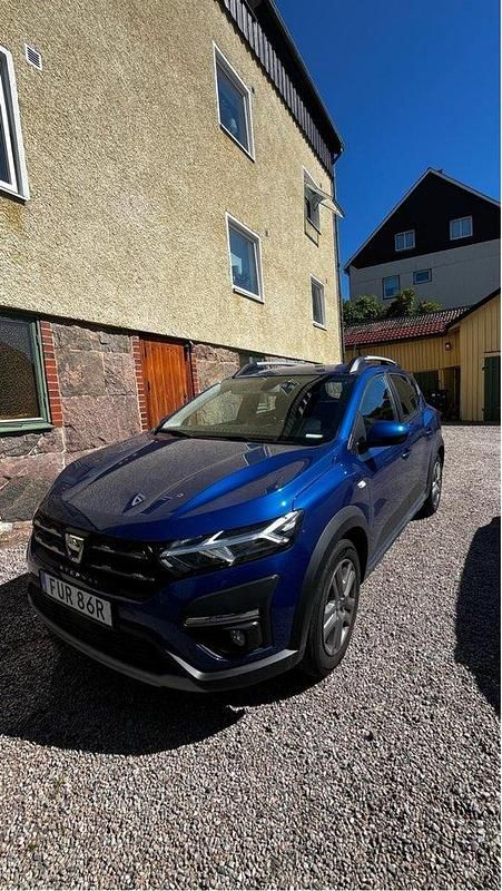 Begagnad 2022 Dacia Sandero Stepway Halvkombi | 134 900 kr (Dyr) - Bild 1/4