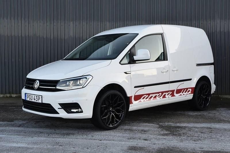 Vit Begagnad 2020 VW Caddy Cup Minibuss | 229 900 kr (Lite dyr) - Bild 1/4