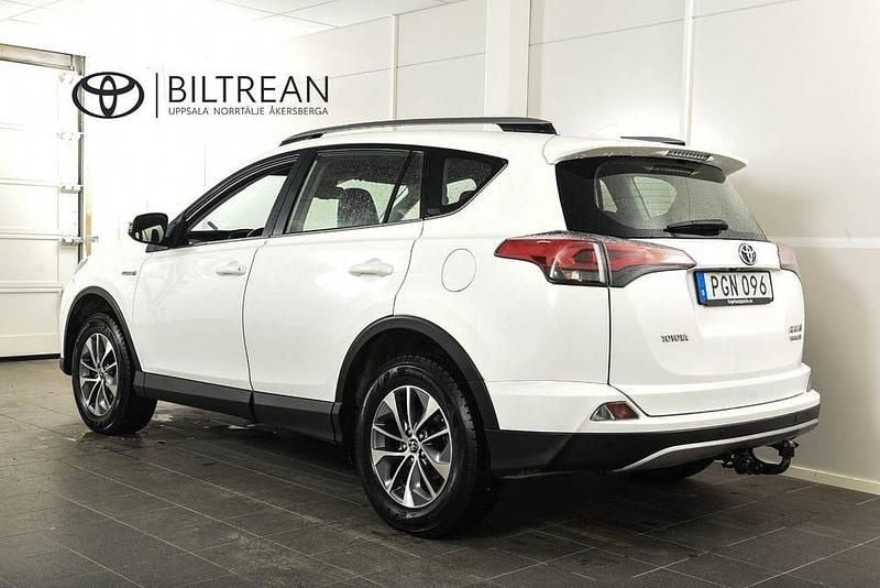 Begagnad Toyota RAV4 Hybrid Active 197 HK (144 kW) 2017 Vit SUV
