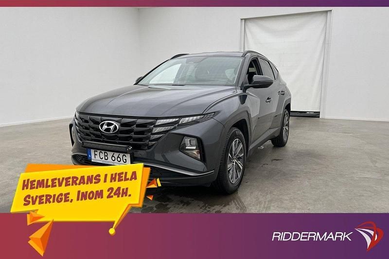 Grå Begagnad 2021 Hyundai Tucson Essential SUV | 278 900 kr (Marknadspris) - Bild 1/3