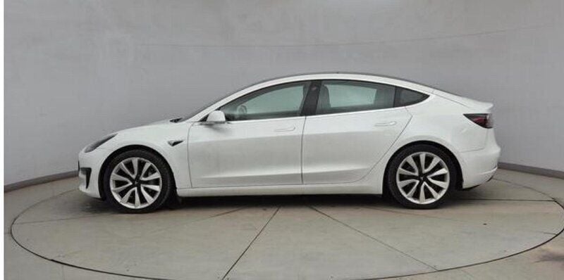 Begagnad 2020 Tesla Model 3 Long Range Sedan | 218 000 kr (Superpris) - Bild 1/3