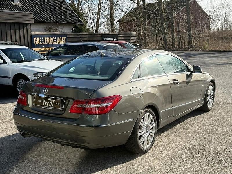 Begagnad Mercedes E220 170 HK (125 kW) 2010 Grå Sportkupé