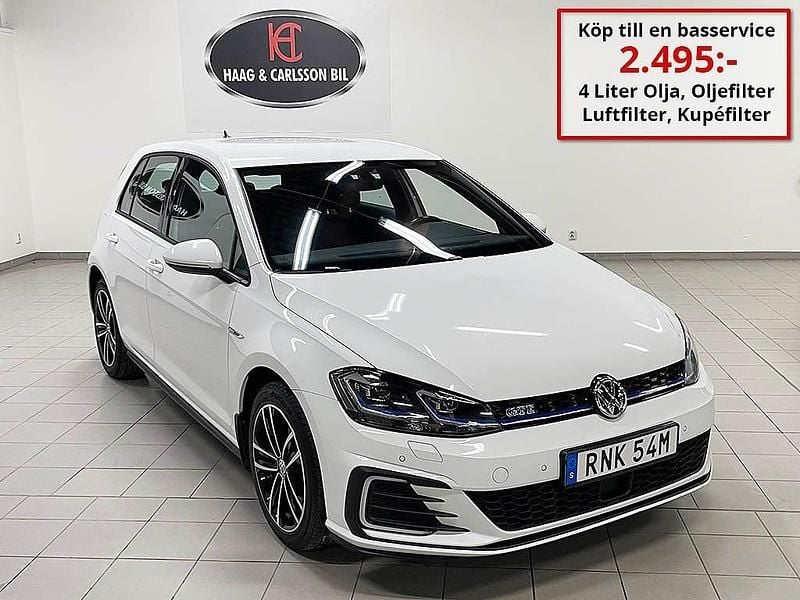 Begagnad VW Golf VIII GTE 150 HK (110 kW) 2020 Vit Kombi