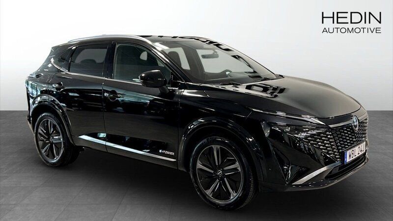 Svart (black) Ny 2024 Nissan Qashqai Tekna SUV | 443 300 kr - Bild 1/4