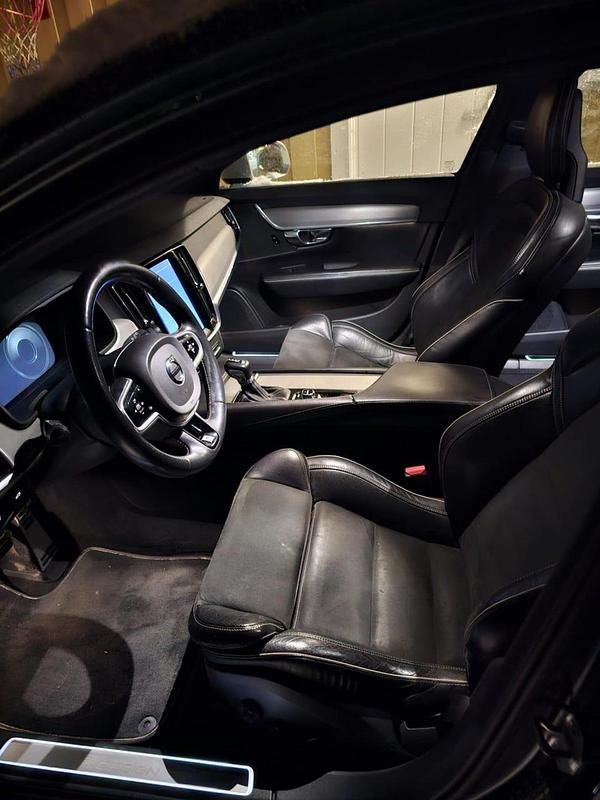 Begagnad Volvo V90 190 HK (139 kW) 2017 Kombi