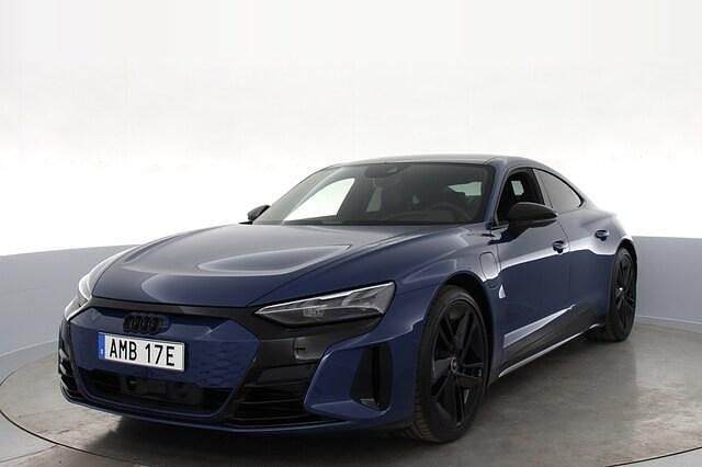 Blå Begagnad 2023 Audi e-tron GT quattro Sedan | 949 000 kr - Bild 1/4