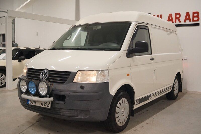 Vit Begagnad 2004 VW T5 Van | 44 900 kr (Marknadspris) - Bild 1/4
