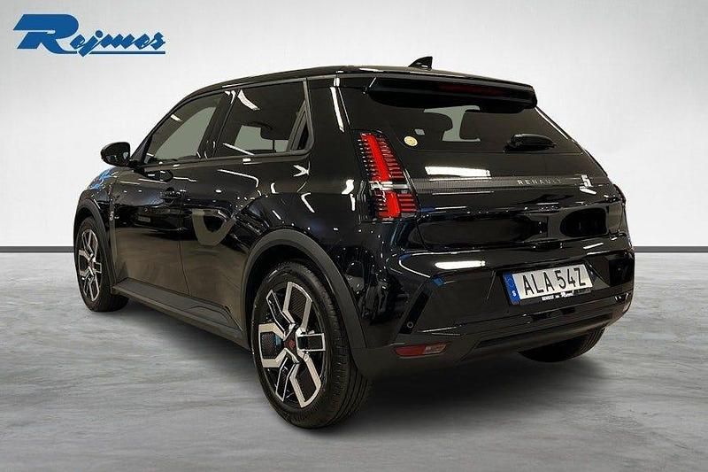 Ny Renault 5 E-Tech Techno 110 kW (150 HK) 2025 Svart Halvkombi