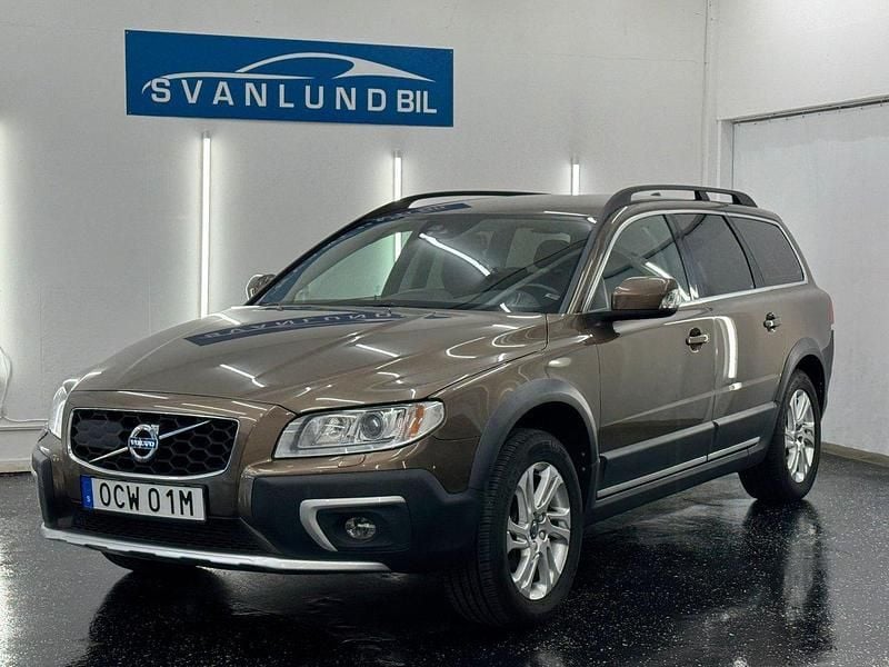 Brun Begagnad 2016 Volvo XC70 Momentum SUV | 199 800 kr (Bra pris) - Bild 1/4