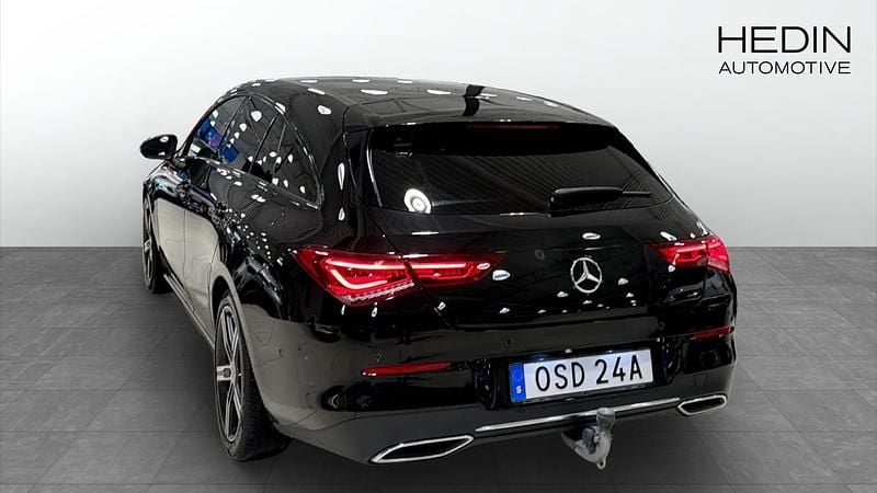 Begagnad Mercedes CLA180 Shooting Brake 136 HK (100 kW) 2019 Svart Kombi