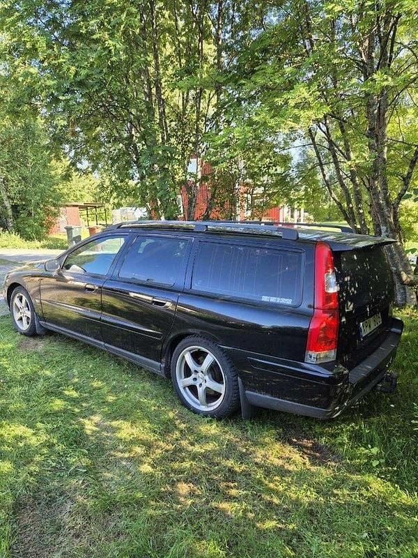 Svart Begagnad 2006 Volvo V70 Business Edition Kombi | 15 000 kr - Bild 1/4
