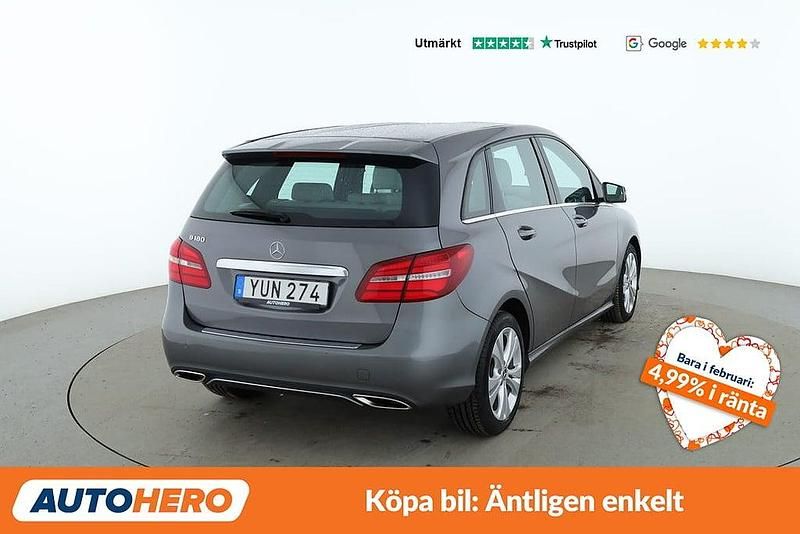 Begagnad Mercedes B180 124 HK (91 kW) 2017 Grå Minibuss