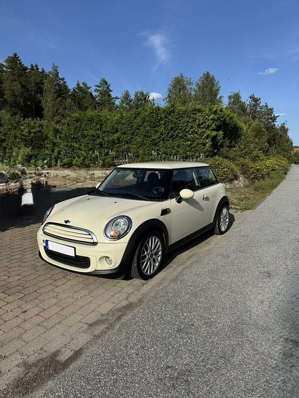 Begagnad Mini ONE 75 HK (55 kW) 2012 Halvkombi