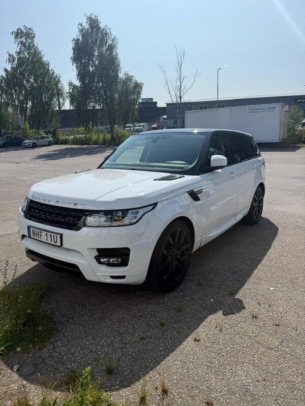 Vit Begagnad 2017 Land Rover Range Rover Sport HSE SUV | 349 000 kr (Lite dyr) - Bild 1/4