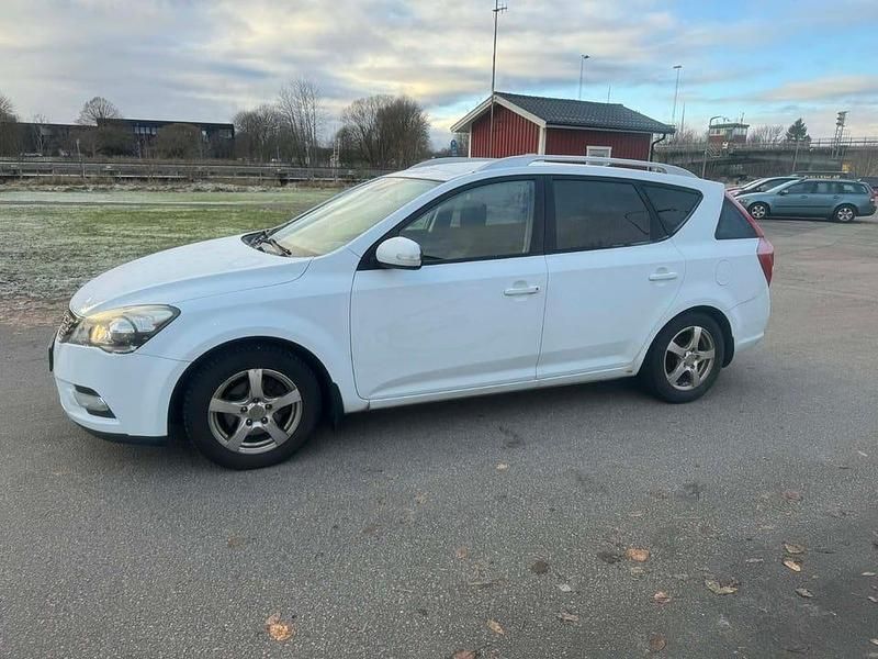 Begagnad 2011 Kia Ceed Sportswagon Kombi | 33 500 kr (Superpris) - Bild 1/4