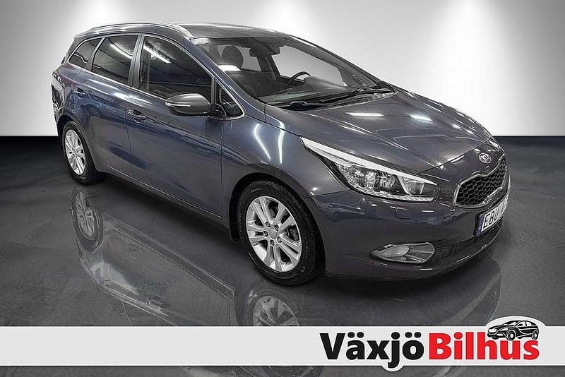 Begagnad Kia Ceed Sportswagon Comfort 128 HK (94 kW) 2013 Blå Kombi