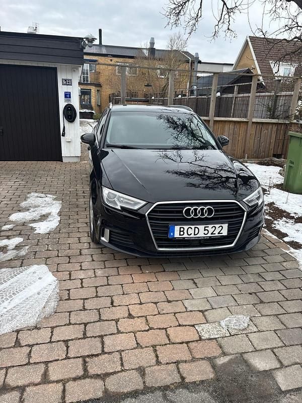 Begagnad Audi A3 150 HK (110 kW) 2017 Svart