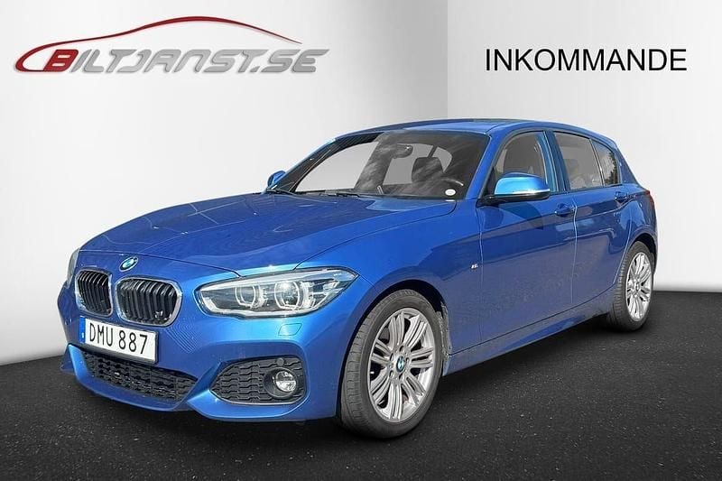 Blå Begagnad 2017 BMW 118 M Sport Halvkombi | 159 900 kr (Bra pris) - Bild 1/4