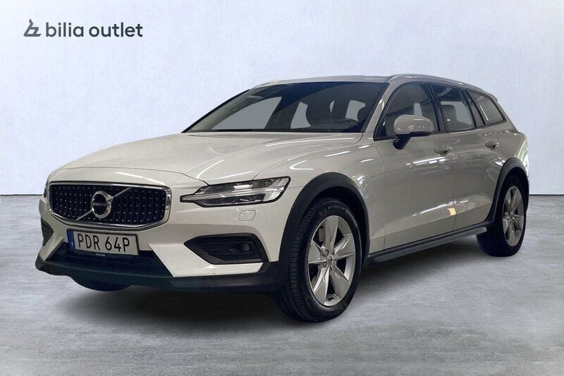 Vit Begagnad 2019 Volvo V60 CC SE Kombi | 219 900 kr (Marknadspris) - Bild 1/3