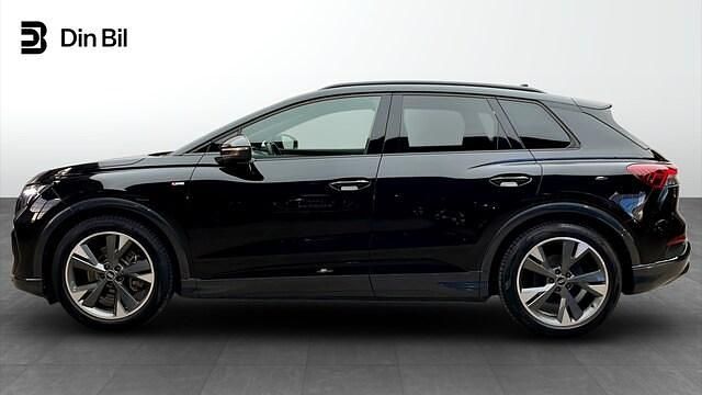 Begagnad Audi Q4 e-tron S-Line 150 kW (204 HK) 2022 Svart SUV