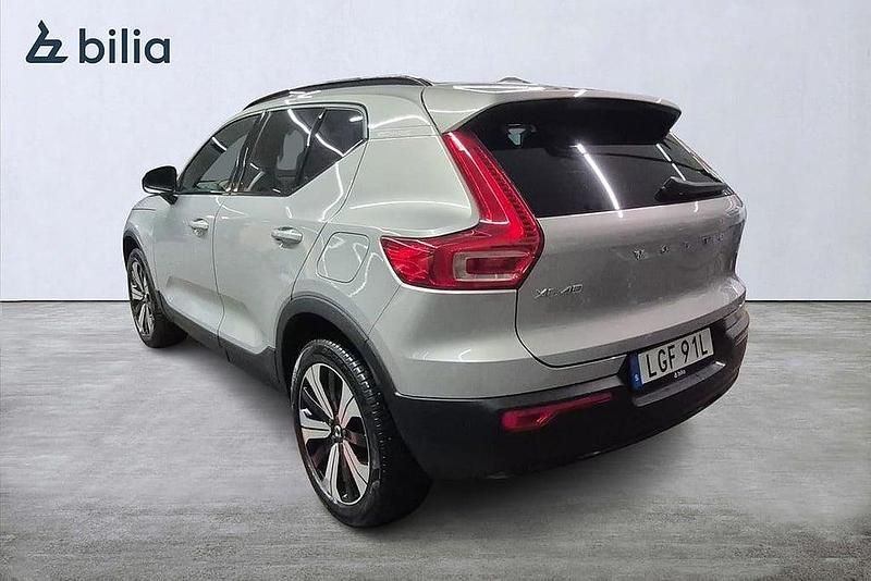 Begagnad Volvo XC40 Core 185 kW (252 HK) 2022 Silver SUV