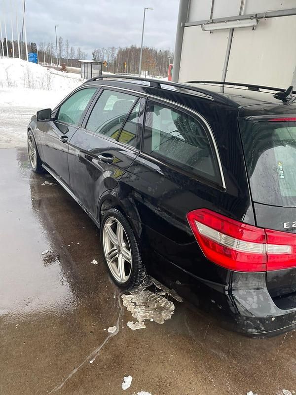Begagnad Mercedes E220 170 HK (125 kW) 2012 Kombi