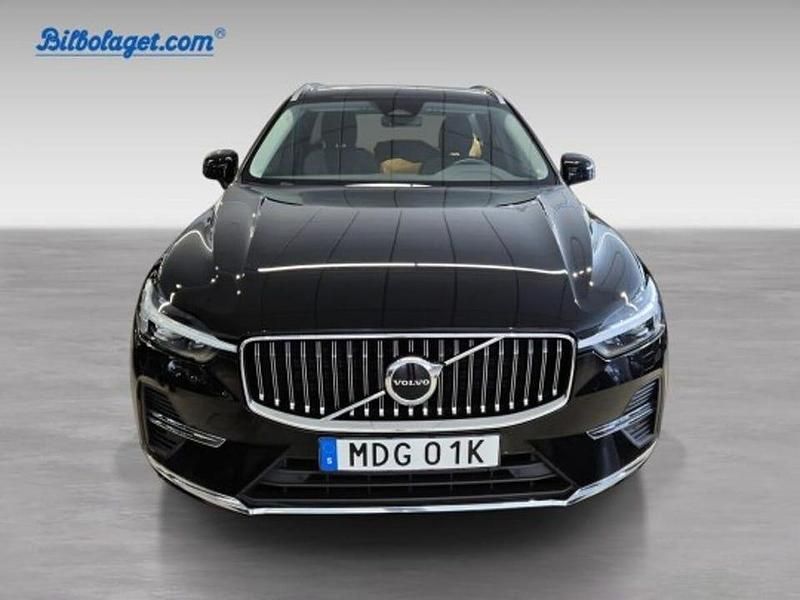 Begagnad Volvo XC60 Core 355 HK (261 kW) 2023 Svart SUV