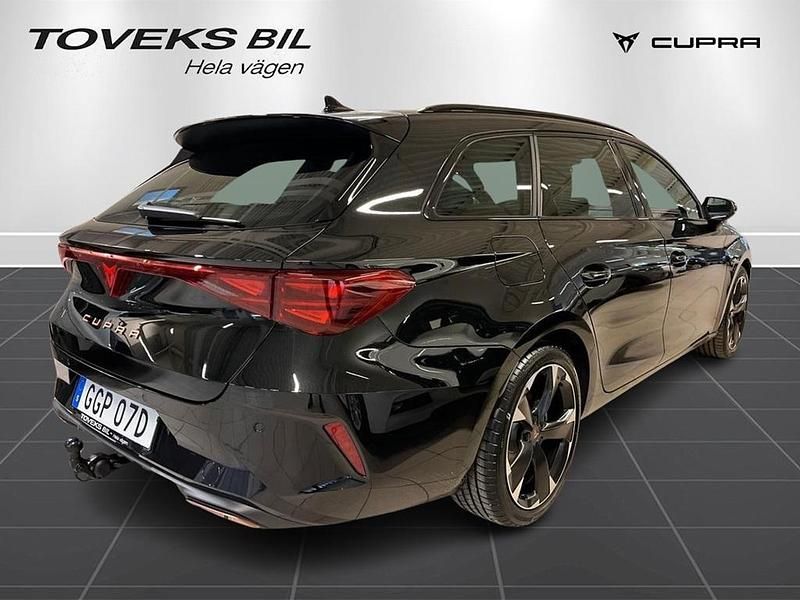 Ny Cupra Leon 2026 Svart