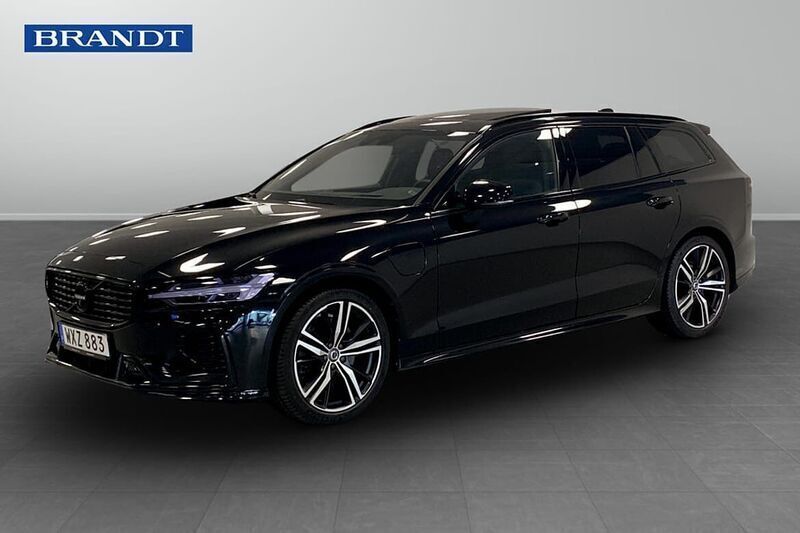 Svart Begagnad 2022 Volvo V60 Kombi | 459 900 kr (Dyr) - Bild 1/4