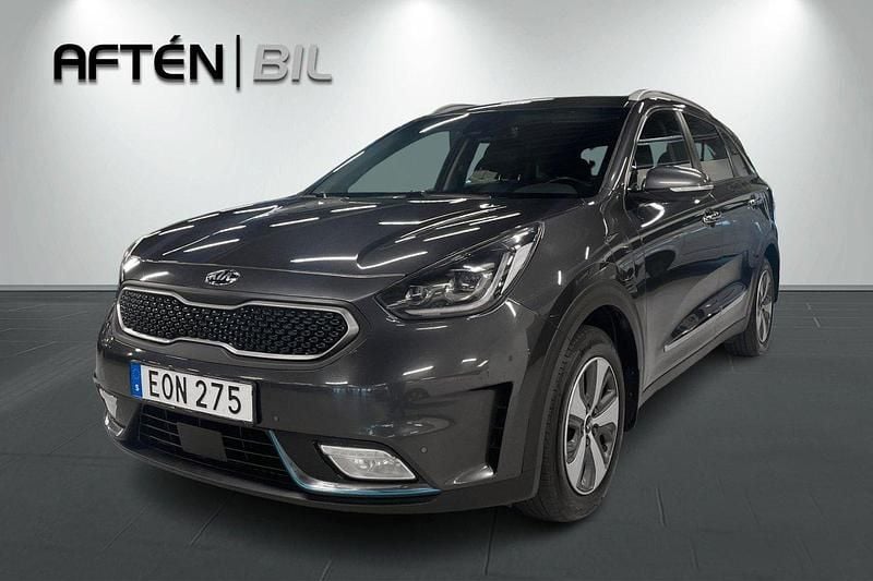 Grå Begagnad 2018 Kia Niro 2 SUV | 149 800 kr (Marknadspris) - Bild 1/3