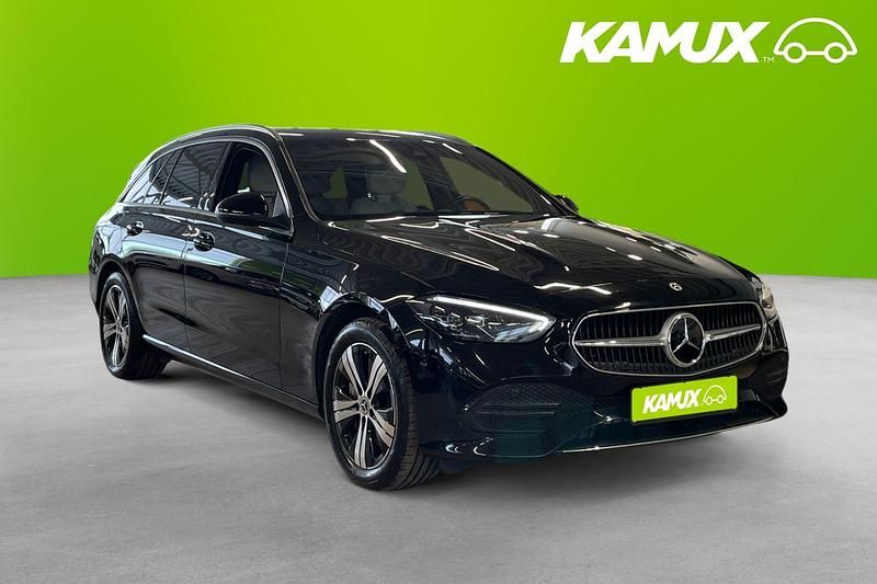 Begagnad Mercedes C300e 2023 Svart