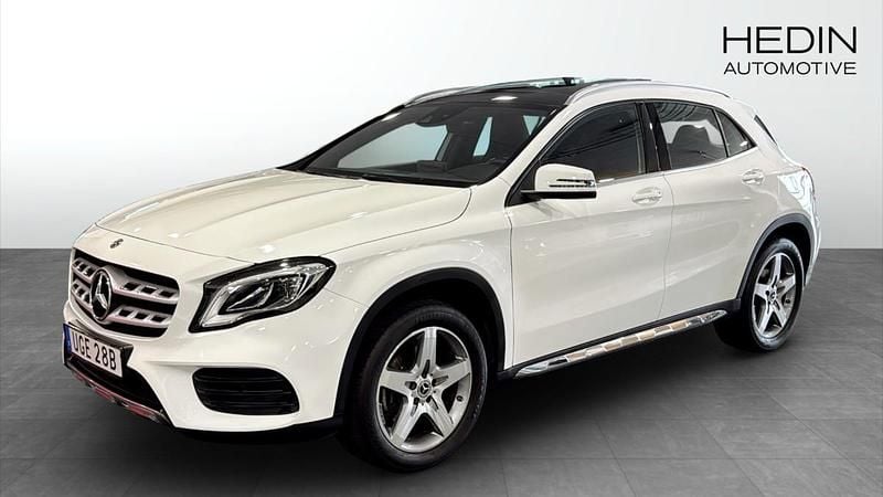 Vit Begagnad 2020 Mercedes GLA220 AMG SUV | 279 900 kr (Superpris) - Bild 1/4