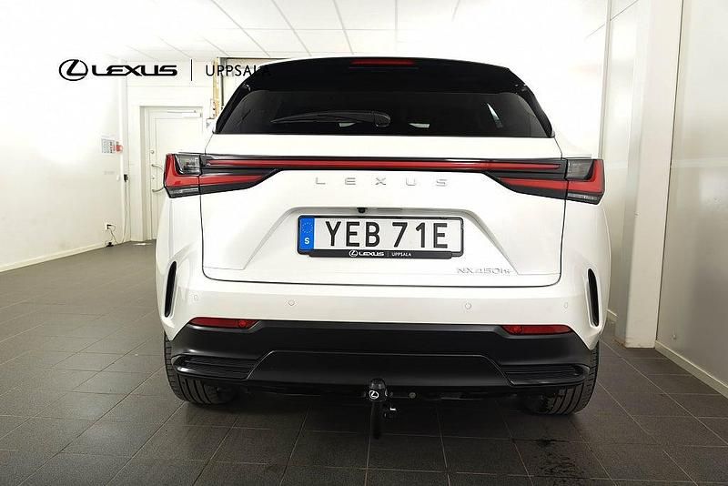 Begagnad Lexus NX450h+ Executive Line 309 HK (227 kW) 2024 Vitmetallic SUV