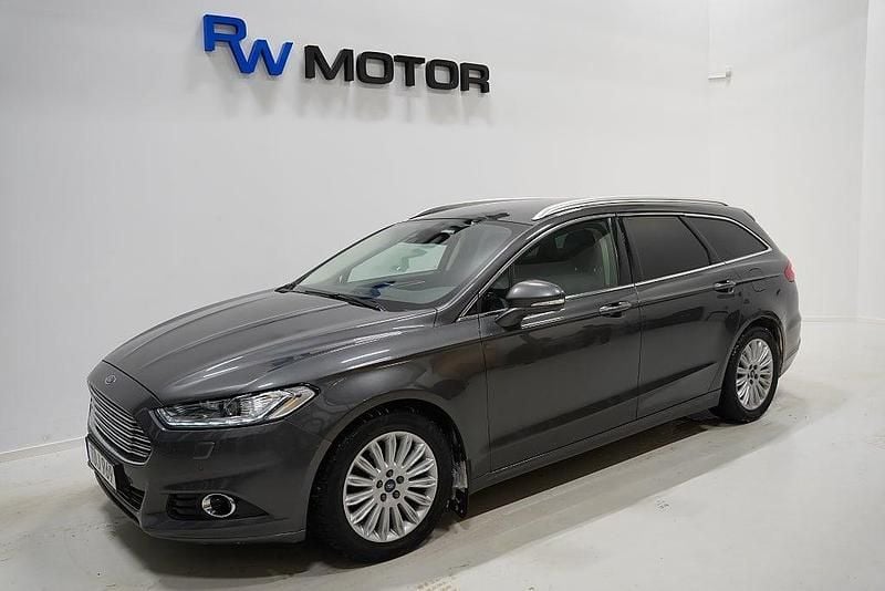 Grå Begagnad 2015 Ford Mondeo Titanium Kombi | 98 900 kr (Superpris) - Bild 1/4