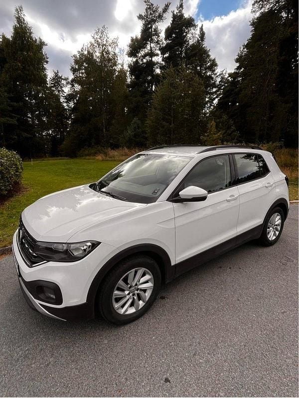 Vit Begagnad 2019 VW T-Cross SUV | 129 900 kr (Bra pris) - Bild 1/4
