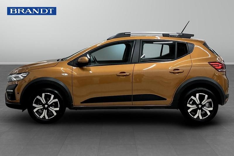 Begagnad Dacia Sandero Comfort 91 HK (66 kW) 2021 SUV